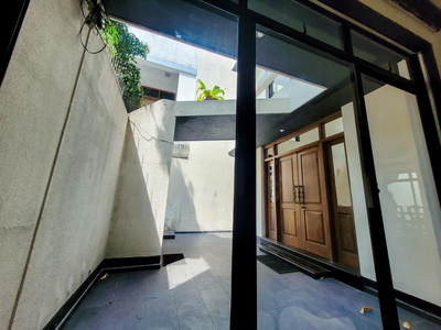 VILLA COLOMBO7 5BR HOLIDAY HOME UP to 10 Guests