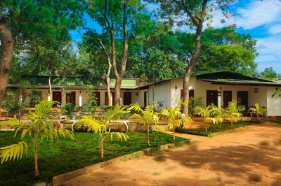 Leon Lakeside Hotel - Kataragama