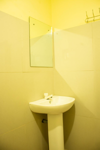 Leon Lakeside Hotel - Kataragama
