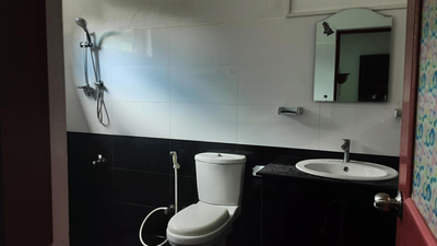 Nisal Guest House