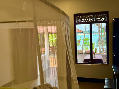 Kudah Bay Surf Camp