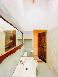 The Wave Rooms & Hostel