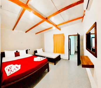 The Wave Rooms & Hostel