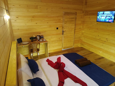 Wood Chalets Ella