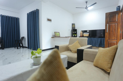 Hiru Holiday Home