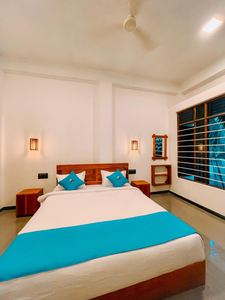 Peak Bay Resort