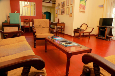 Holiday Nest Bed & Breakfast