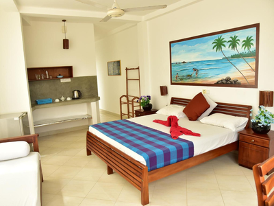 Hotel Happy Tuna