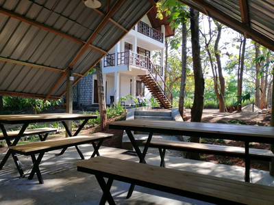 Malwathu Oya Forest Garden