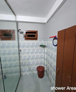 Lovely 4 bedroom top floor home in Kokkuvil East