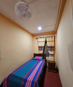 Lovely 4 bedroom top floor home in Kokkuvil East