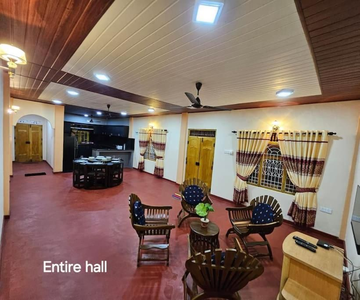 Lovely 4 bedroom top floor home in Kokkuvil East
