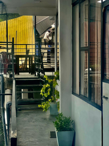 Night manner hostel