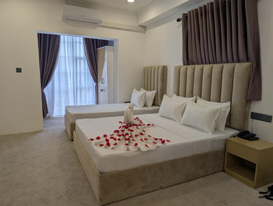 Kings Grand Hotel