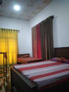 අඹ සෙවන Holiday Inn