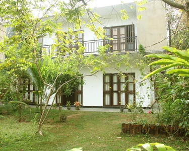 Lion house Unawatuna