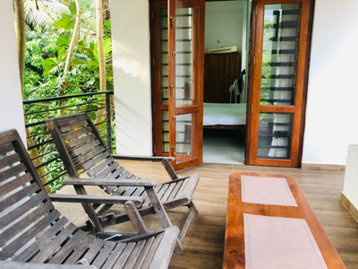 White Square Home-stay