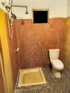 Farm House Hostel