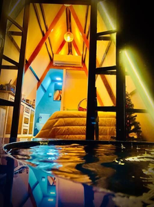 The WE2 - Tiny Home with Romantic Pool in Bentota
