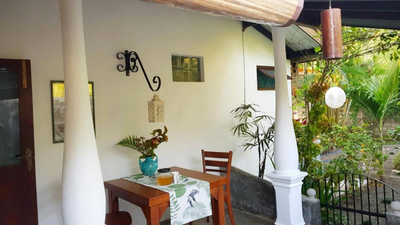 Villa Prias by Amrea