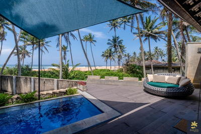 Rakuen Beach Villa