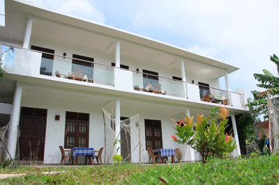 Mirissa White Plaza