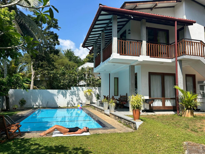 blue water family hikkaduwa