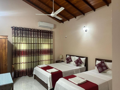 Lahiru Airport Villa
