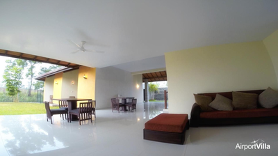 Airport Villa