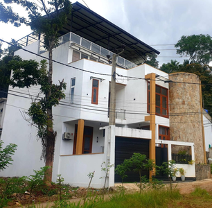 GAMPOLA Hazelton Square