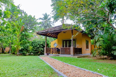 Birds Paradise Cabanas Unawatuna