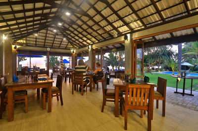 Sea Rock Villa