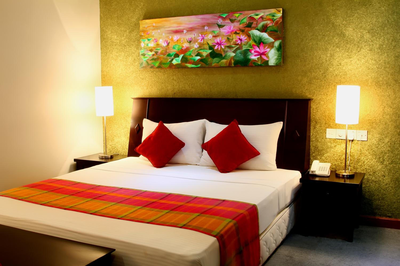 Opulent River Face Hotel