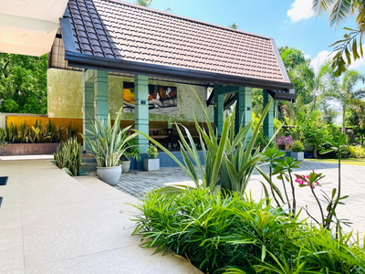 Aura Villa