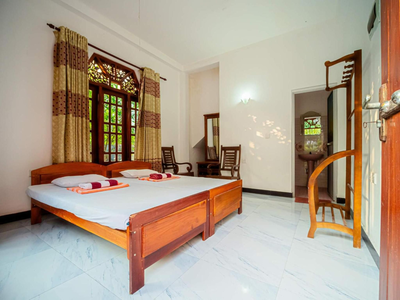 Surfing Guest House