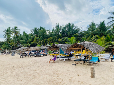 Inu Vicky Beach Hotel