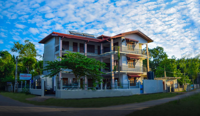 Rathna Holiday Resort