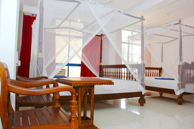 Paradise Beach Resort & Diving school