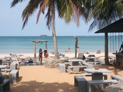 BEACH LIFE UPPUVELI
