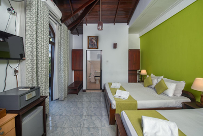 Ceyloni Lake Residency