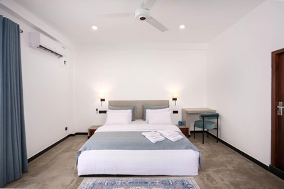 Hasthri Boutique Blue Apartment in Ahangama with pool Near Beach