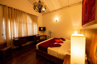 Rose Villa Diyathalawa with Panoramic Train View in the Mountains