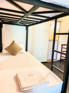DewCeylon Hostel