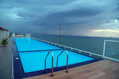 Modern Luxury Beachfront View Apartment Colombo