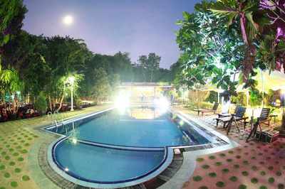 Wet Water Airport Resort