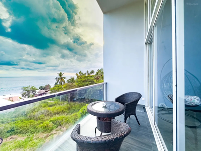 Mazarine Surf Suites Hiriketiya