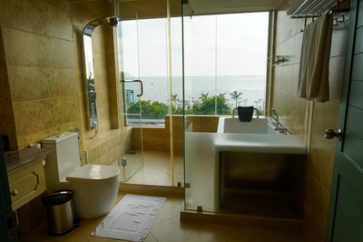 Grandeeza Hotel By Galison