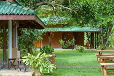 Kirindioya Village