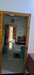 Fully furnished upstairs Room