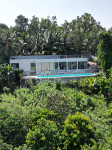 NAKED Villa